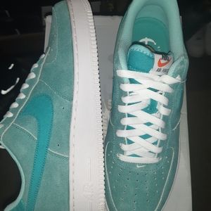 NIKE AIR FORCE 1 YACHAT CLUB SIZE 12